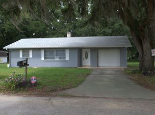 5933 Wilson Dr, Zephyrhills, FL 33542