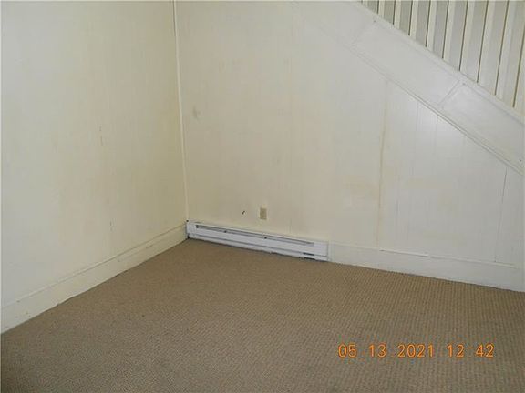 5th image of 636 Filbert St