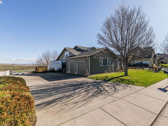 2nd image of 1780 SW 18th St