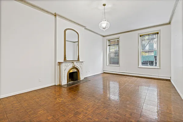 Rented by Compass | media 25