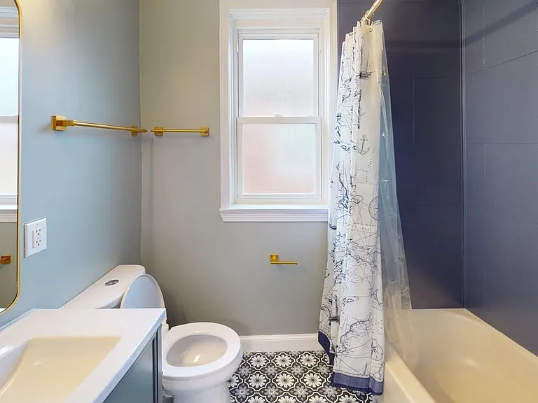 6750 Julian Ave — Photo 12