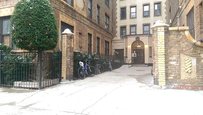 Rented by Lang Realty LLC | media 15