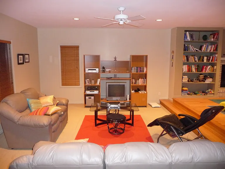 2704 Cherry Hills Dr — Photo 23