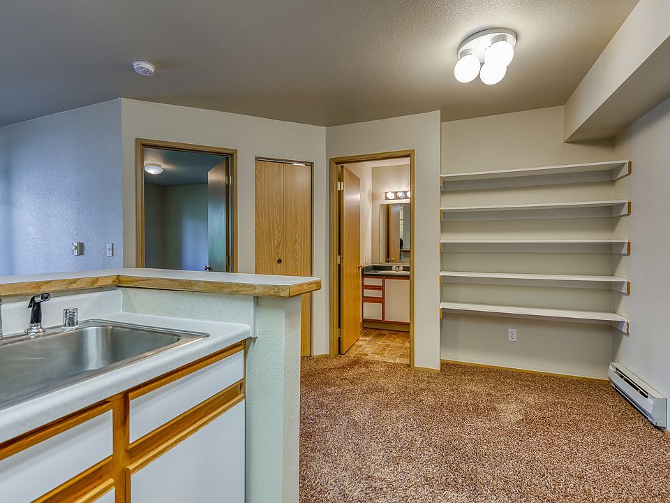 AV 1-Bed 1 Bath - 1