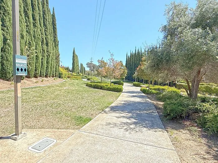 3236 Pomerado Dr — Photo 22
