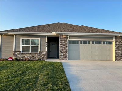 809 Golden Eagle Trl, Holden, MO, 64040