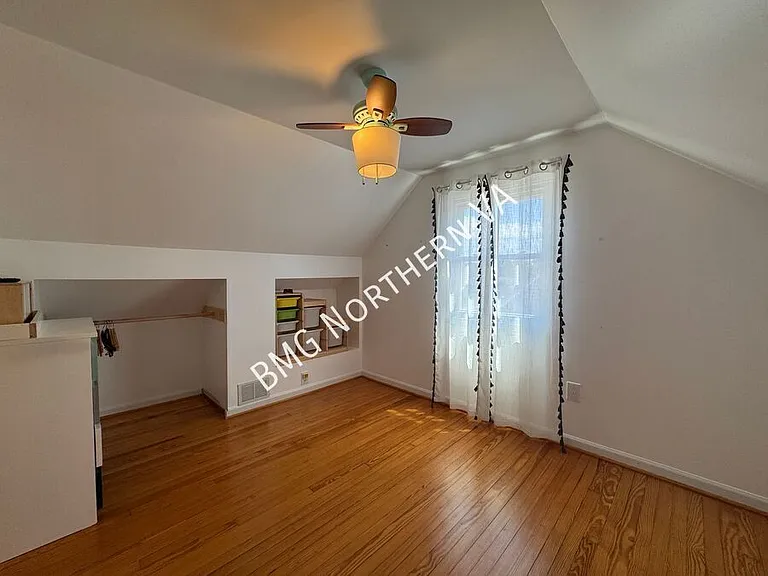 1909 Rollins Dr — Photo 44