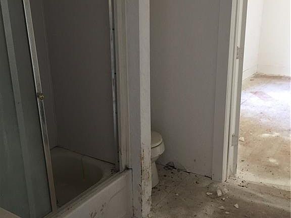 5th image of 18 Frisco St