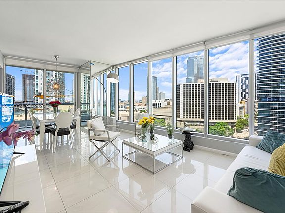 2nd image of 485 Brickell Ave APT 1604