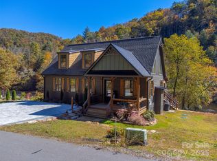 186 Grayling Dr, Cullowhee, NC 28723
