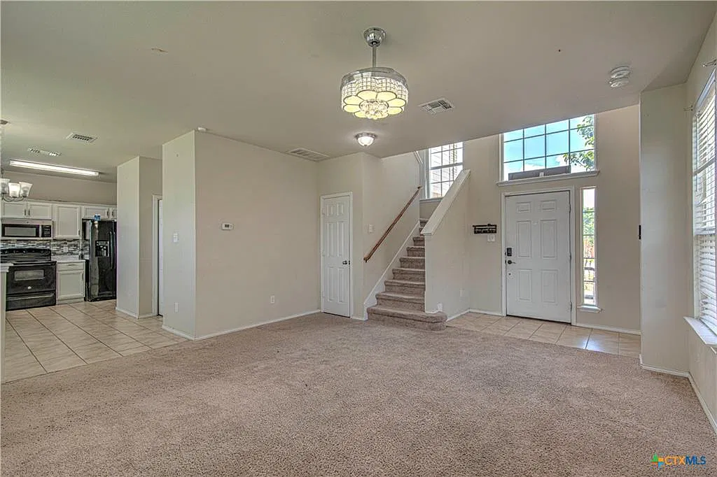 3 bed, 1856 sqft, $1,650 — Photo 4
