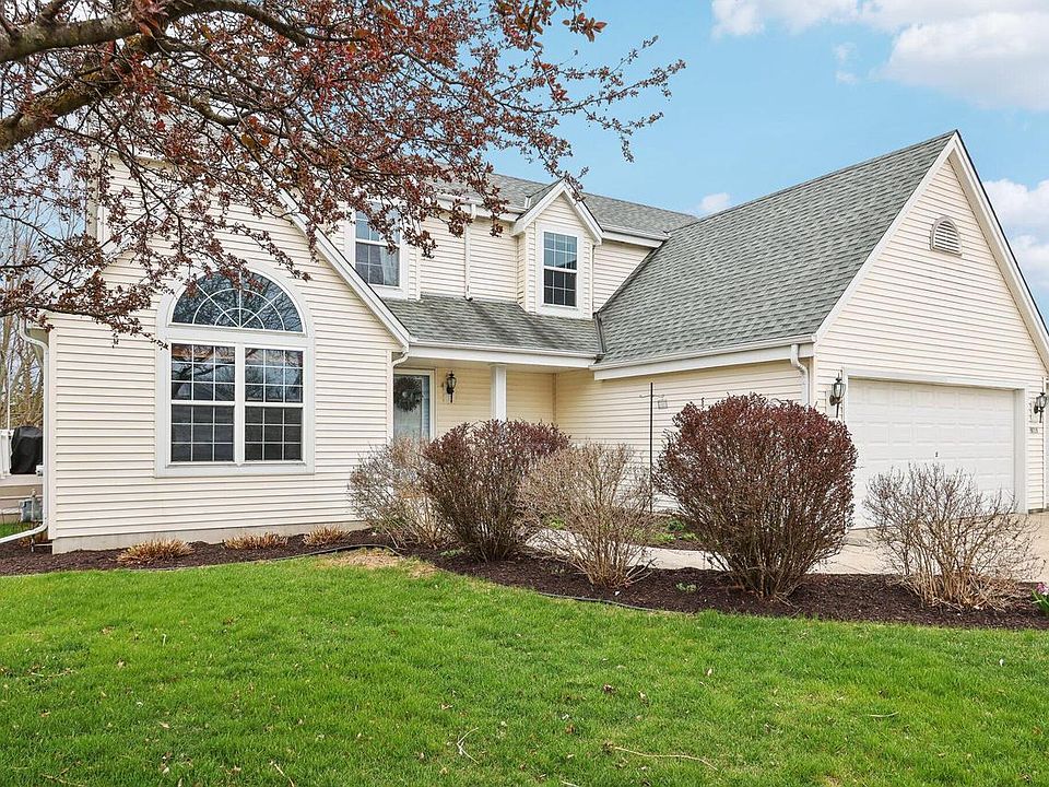 2715 Fieldridge DRIVE, Waukesha, WI 53188 | Zillow