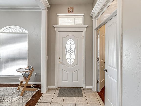 5th image of 456 Murray Dr