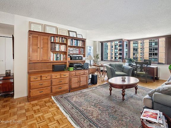5th image of 474 48th Ave APT 19G