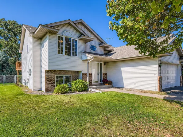 6215 Forest Boulevard Trl, Wyoming, MN 55092