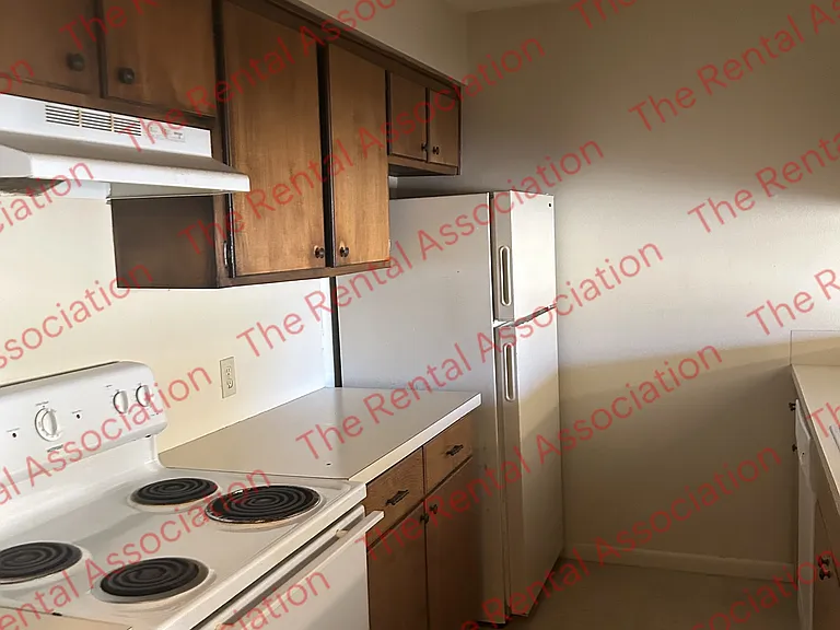 137 Jennifer Ln #1 — Photo 3