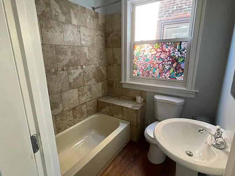 2302 W Montgomery Ave — Photo 21