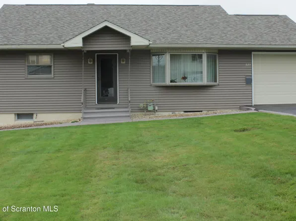 825 Scott Rd, Dickson City, PA 18519