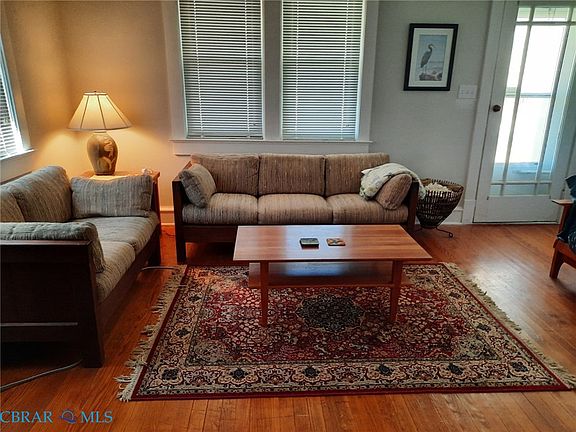 3rd image of 106 Kings Landing Rd