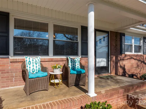 227 Autumn Ln, Harrisburg, NC 28075