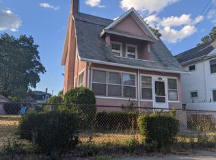 62 Billings St, Quincy, MA 02171