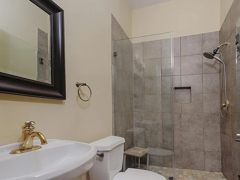 14 Graceful Elm Ct — Photo 10