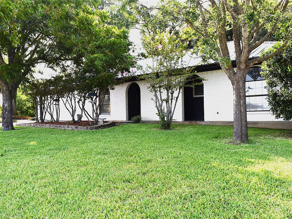 1st image of 1702 Pecos Ave