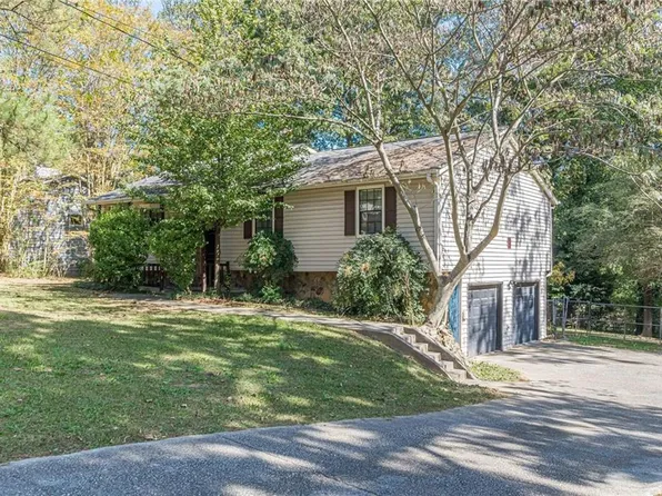6132 Castlegate Dr, Riverdale, GA 30296