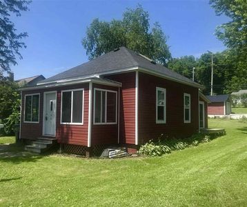 407 E Main St, Wauzeka, WI, 53826