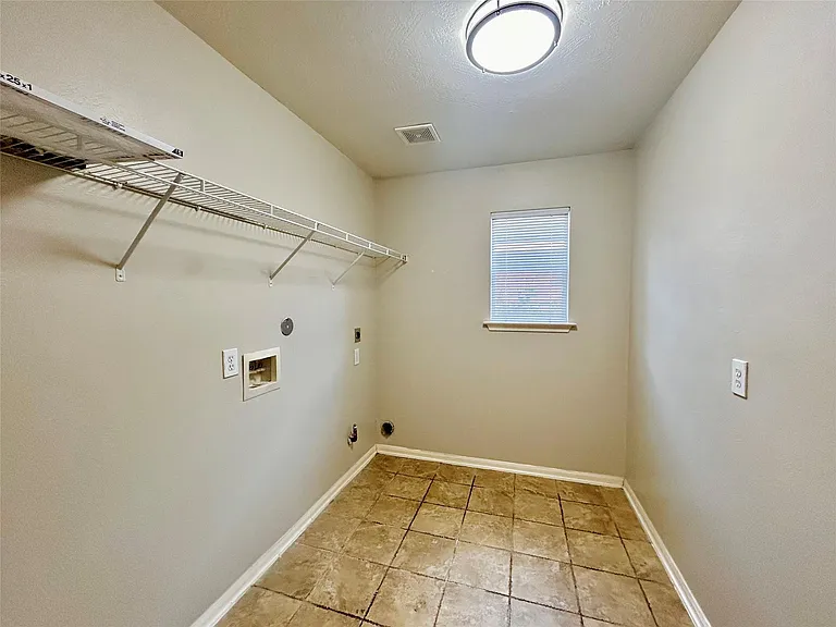 6535 Silky Moss Dr — Photo 23