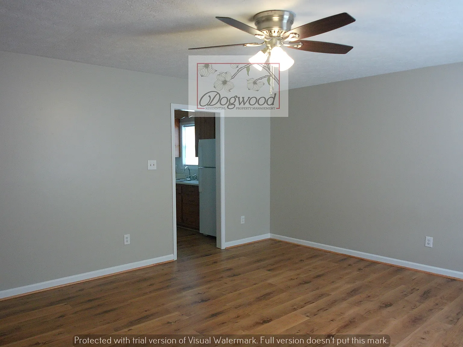 3 bed, 1024 sqft, $1,650 — Photo 3