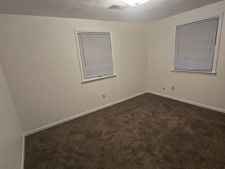 735 Mellen Dr — Photo 7