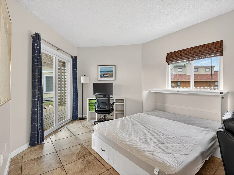 Murphy bed