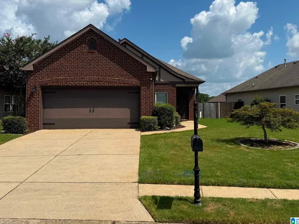 4661 Rosser Loop Dr, Bessemer, AL 35022