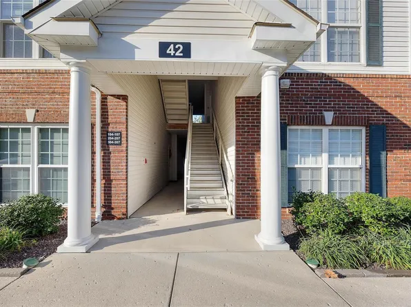 42 Kassebaum Ln APT 204, Saint Louis, MO 63129