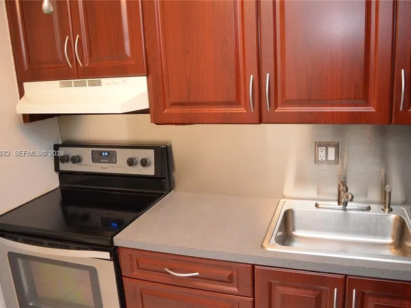 9 NE 19th Ct APT 204C, Fort Lauderdale, FL 33305