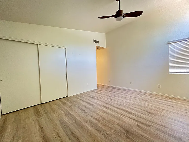 2338 W Orchid Ln — Photo 16