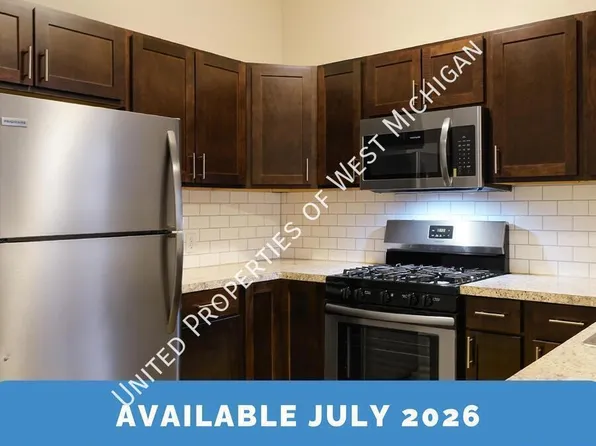 22 Caledonia St NE #1, Grand Rapids, MI 49505