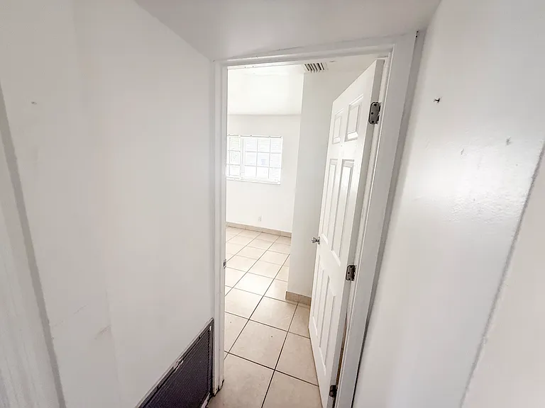 5627 Simms St — Photo 17