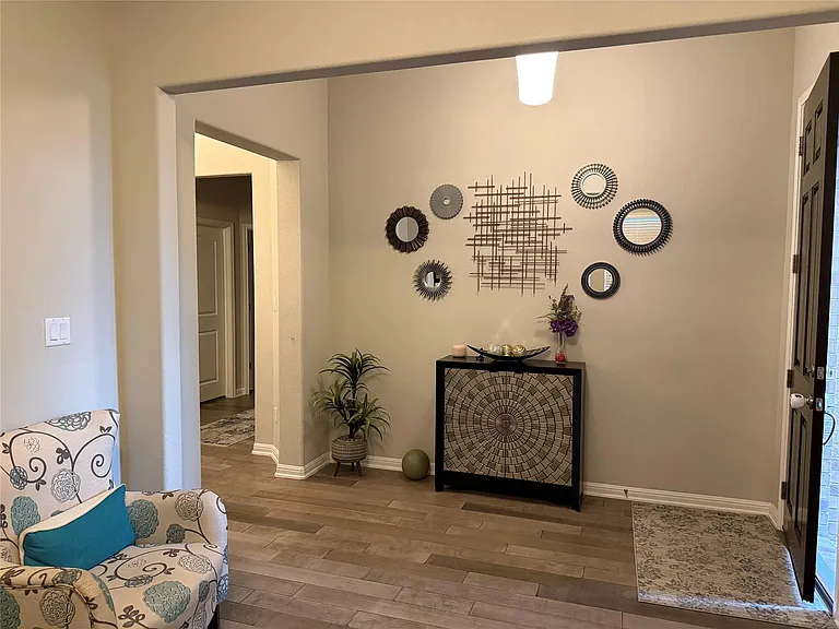 2917 Coral Valley Dr — Photo 10