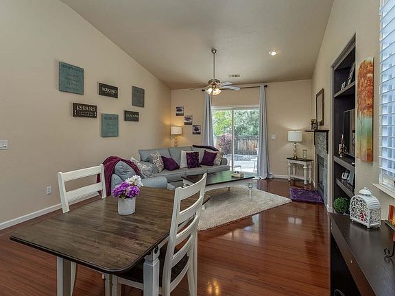 4th image of 4033 Burlington Dr