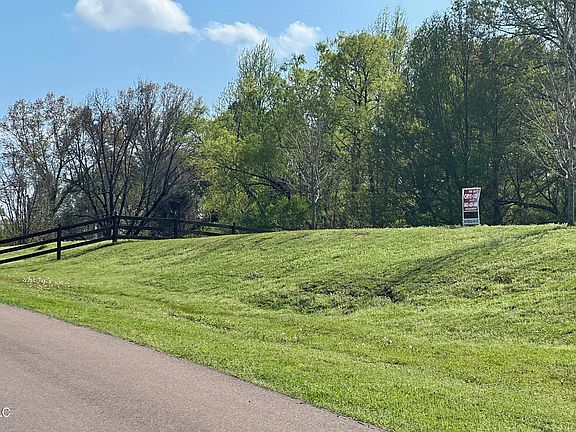 4th image of 1895 Sunset Farms Dr #25