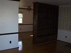 4th image of 60 Maxwell Ln