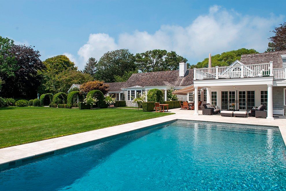 45 Hwy Behind the Pond, East Hampton, NY 11937 Out East