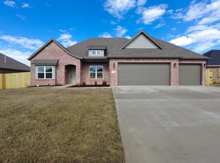 1228 Giluia Ave, Springdale, AR 72762