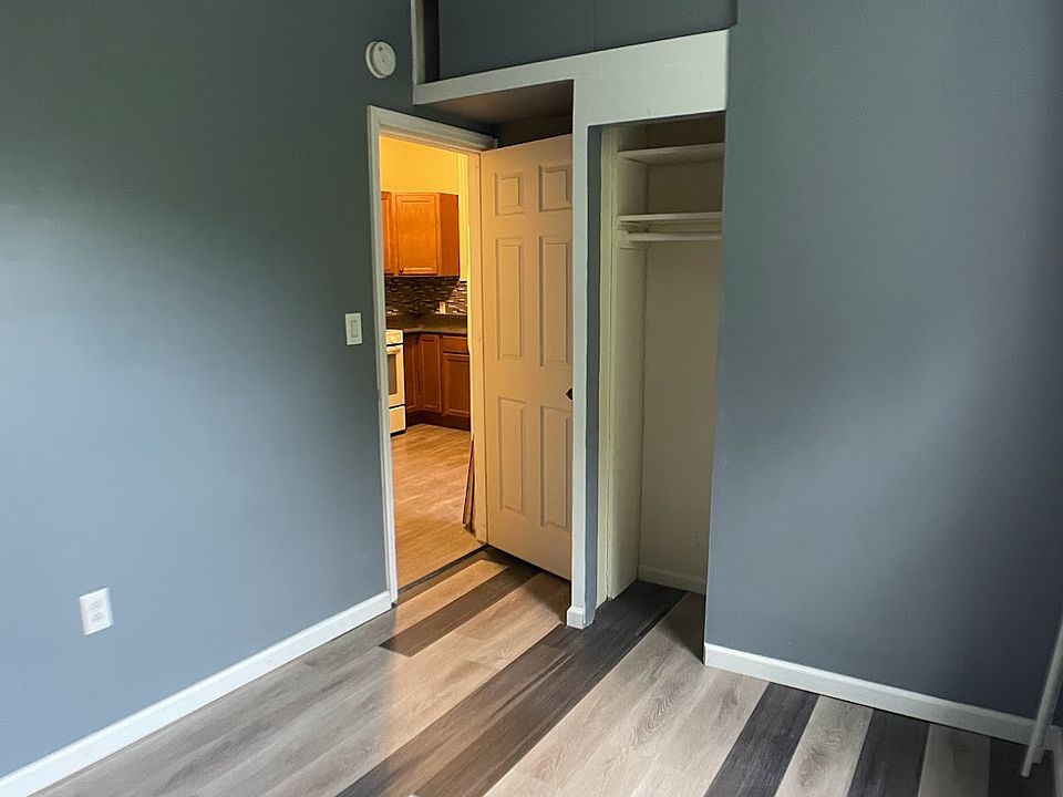 Twin Size bedroom