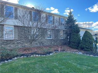 85 Schultz Rd, Buffalo, NY 14224