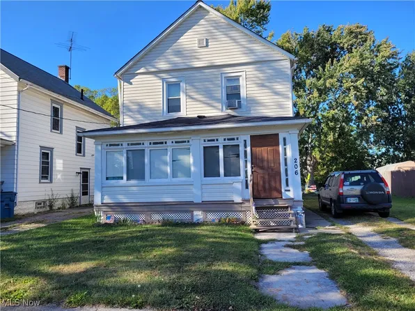 206 W 29th St, Lorain, OH 44055