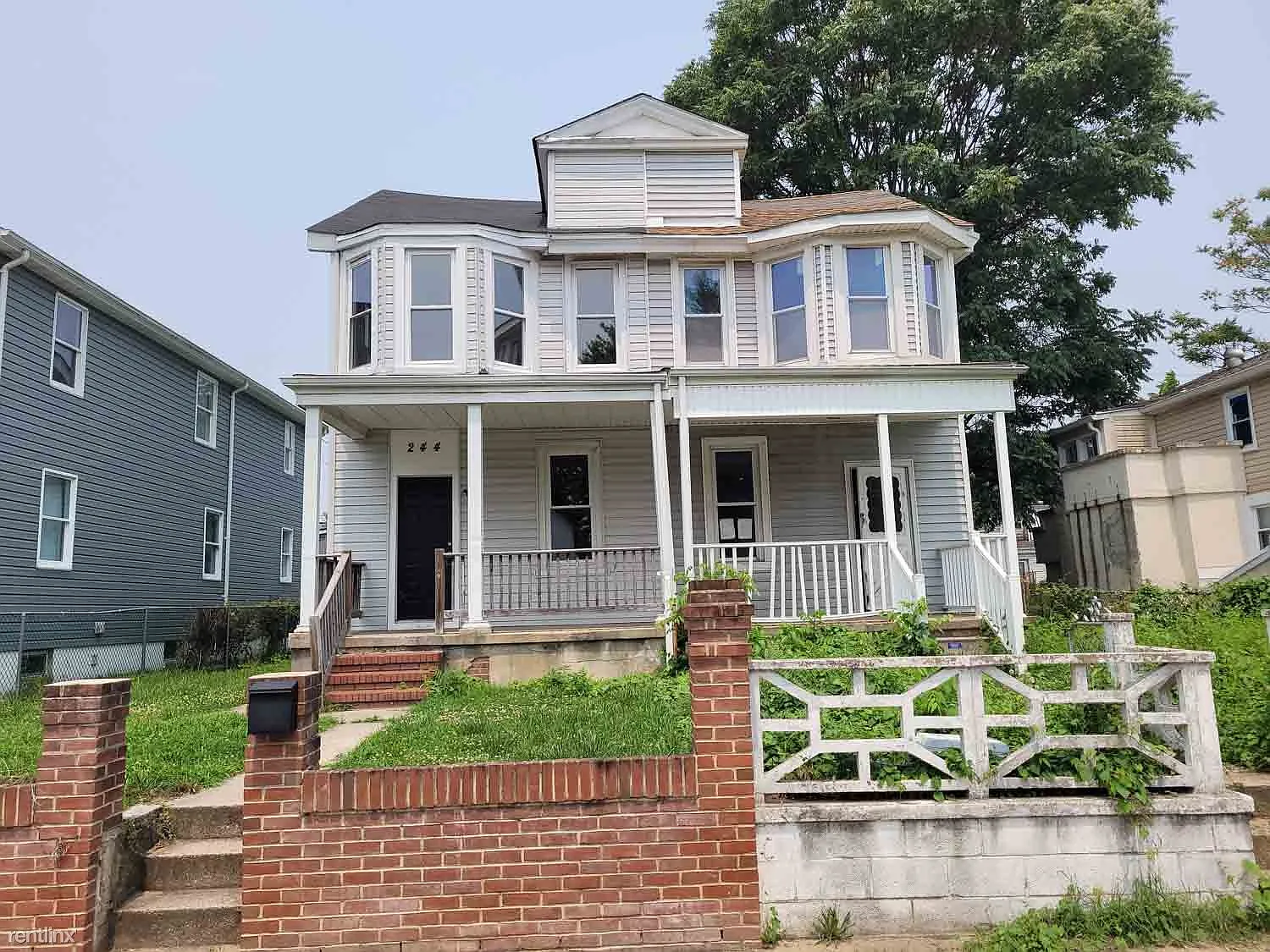 244 Riverview Ave photo 1