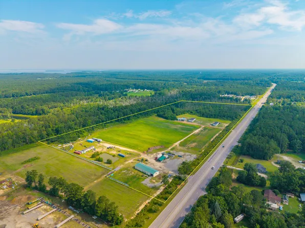 1651 Main St, Bonneau, SC 29431